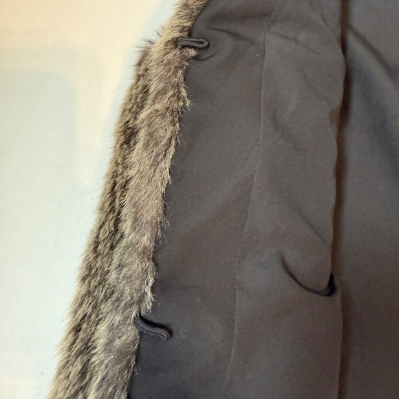 Aritzia Brown Fur Vest Cropped - Picture 7 of 7